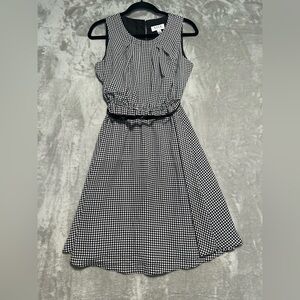 Elle Knee Length Sleeveless Career Office Dress Women’s Small Black White Belted